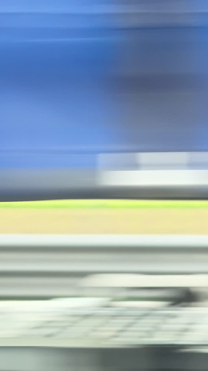 remolque de camión y vista de la carretera rural