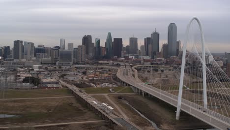 establecimiento de tomas con drones del centro de dallas
