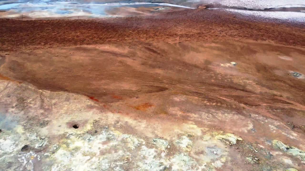 área geotérmica nevada en invierno