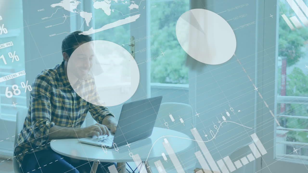 사무실에서 노트북을 사용하는 백인 사업가에 대한 금융 데이터 처리 애니메이션