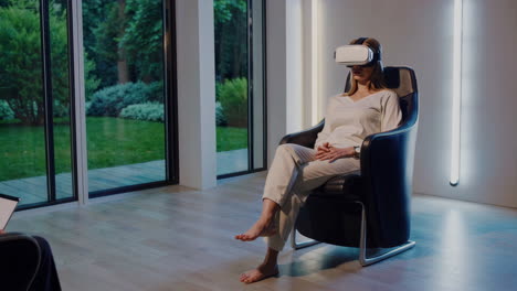 woman experiencing vr therapy session
