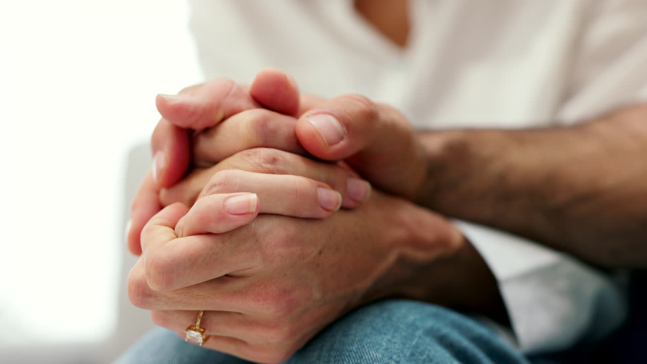 pareja, apoyo y confianza manos comodidad