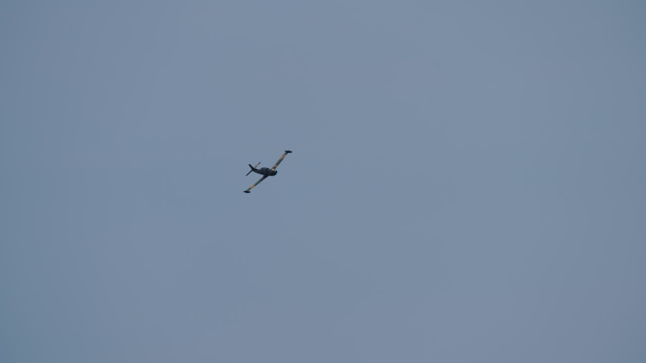 Airplanes in the Sky