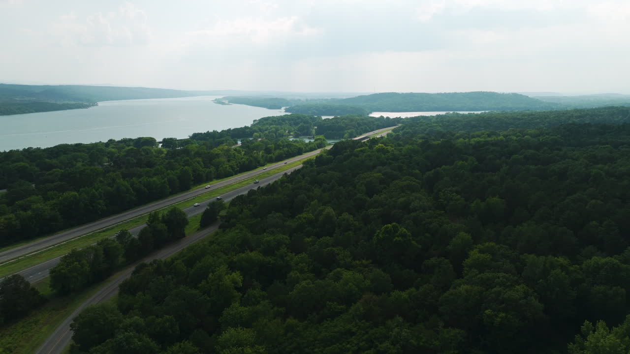 아칸소 강  ⁇ 의 경치 좋은 드라이브, 공중  ⁇ , 울창한 숲