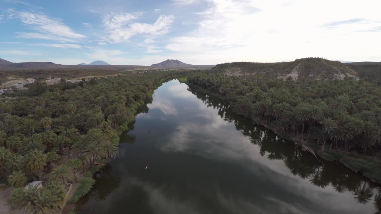 toma aerea del rio san ignacio, municipio mulege, baja california sur