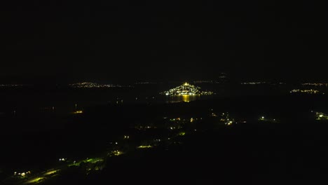 Hyperlapse:-Insel-Janitzio-In-Der-Nacht-Am-Tag-Des-Todes