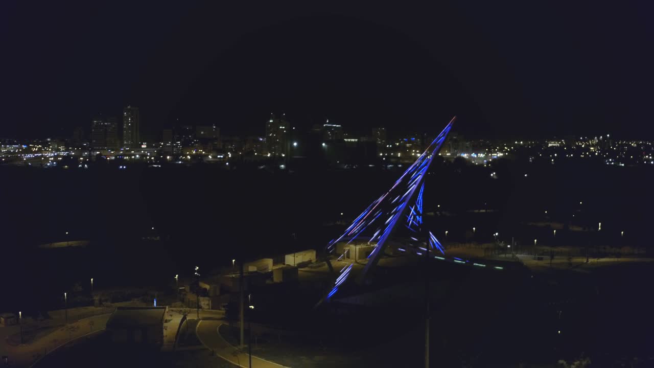 도시에서의 밤 - 공중