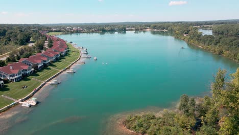 Absteigen-Und-Mit-Dem-Gimbal-Nach-Oben-Kippen