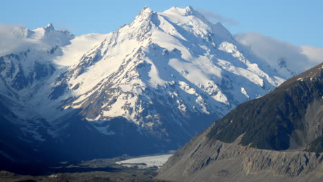 vista hacia el glaciar tasman y mt hutt 4k