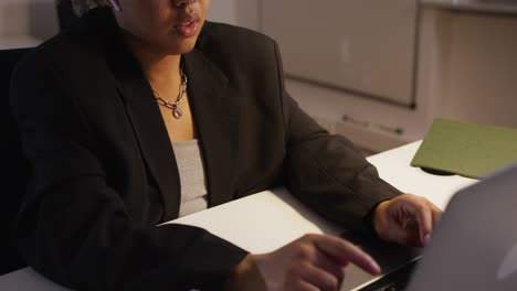 woman working on laptop