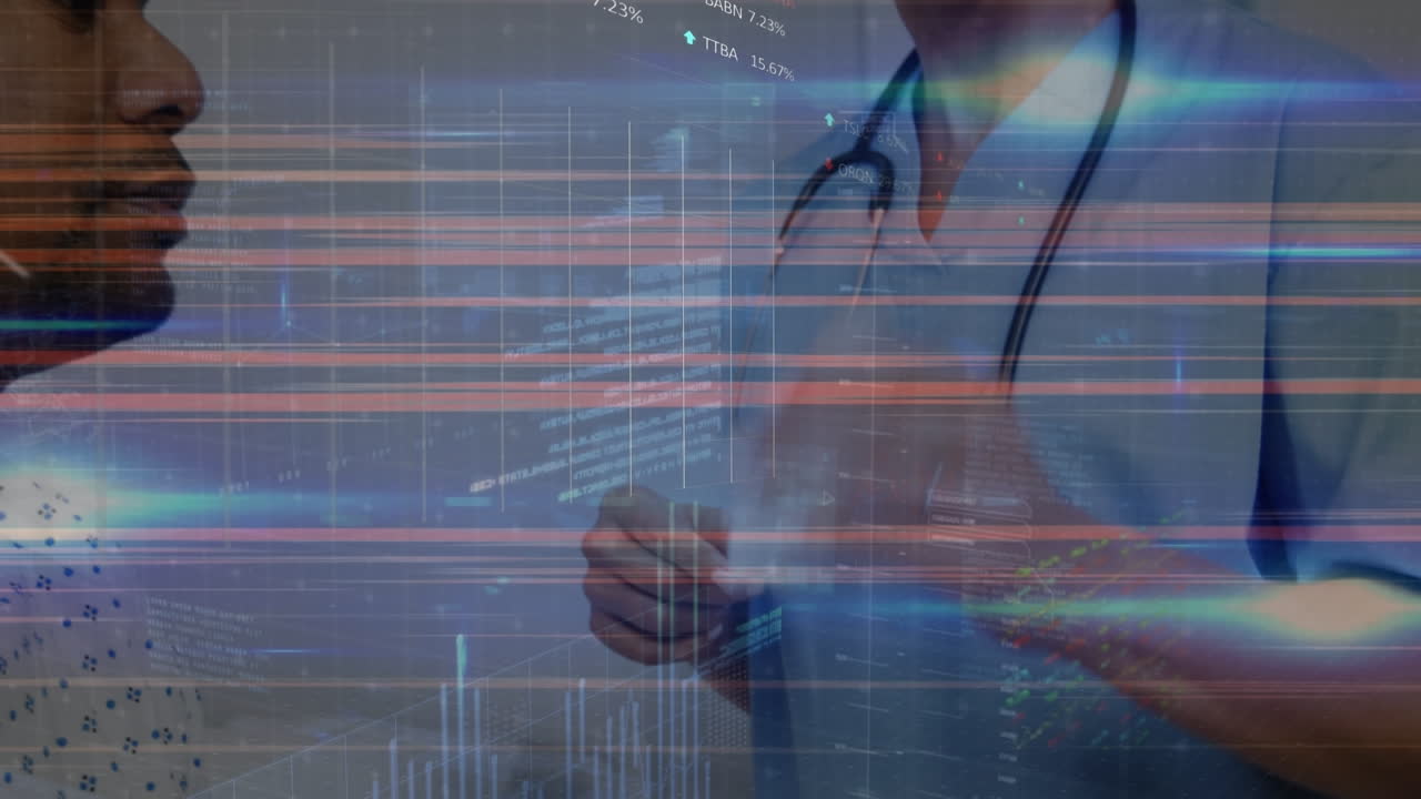 animación del procesamiento de datos sobre una doctora caucásica hablando con un paciente