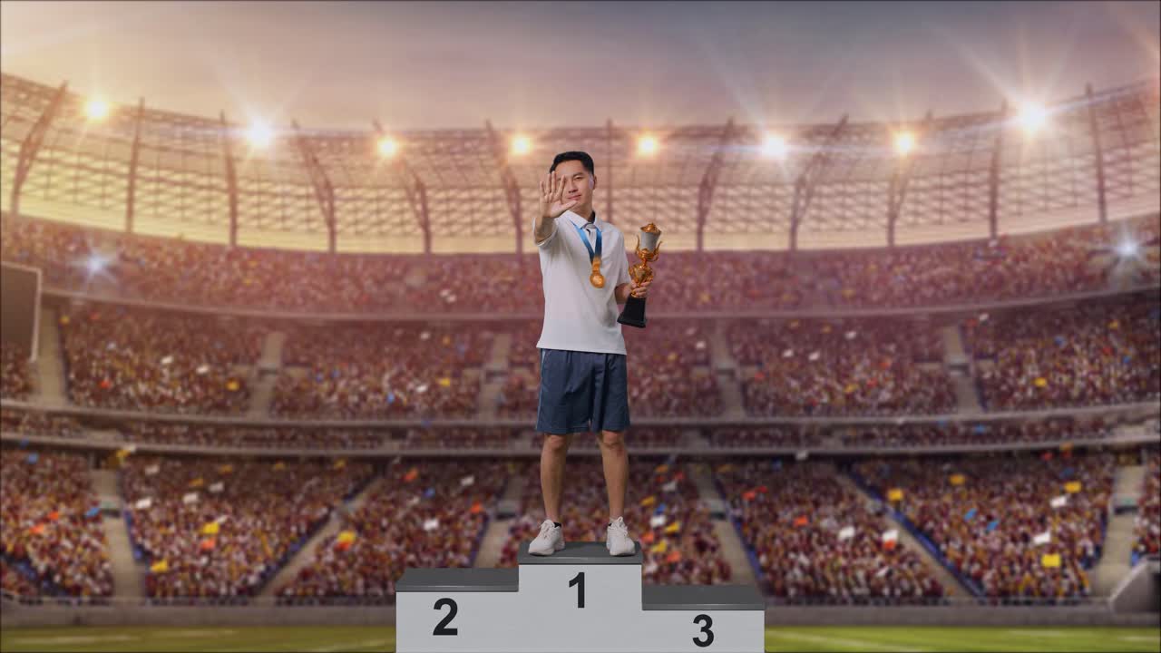 ganador decepcionado en el podio