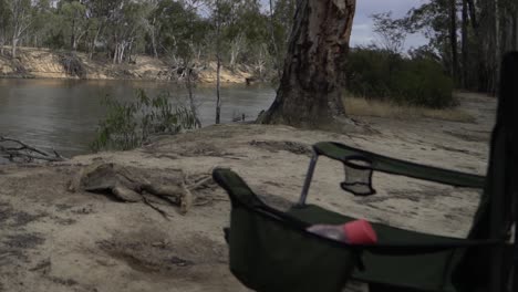 Silla-De-Camping-Vacía-De-Naturaleza-Al-Aire-Libre