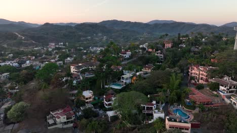 Sayulita,-Mexico's-main-beach-and-town