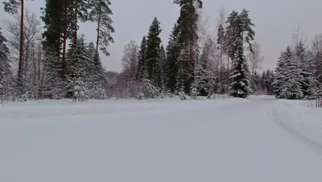 Driving-POV-in-Arctic-conditions-Northern-icy-winter-climate-Finland