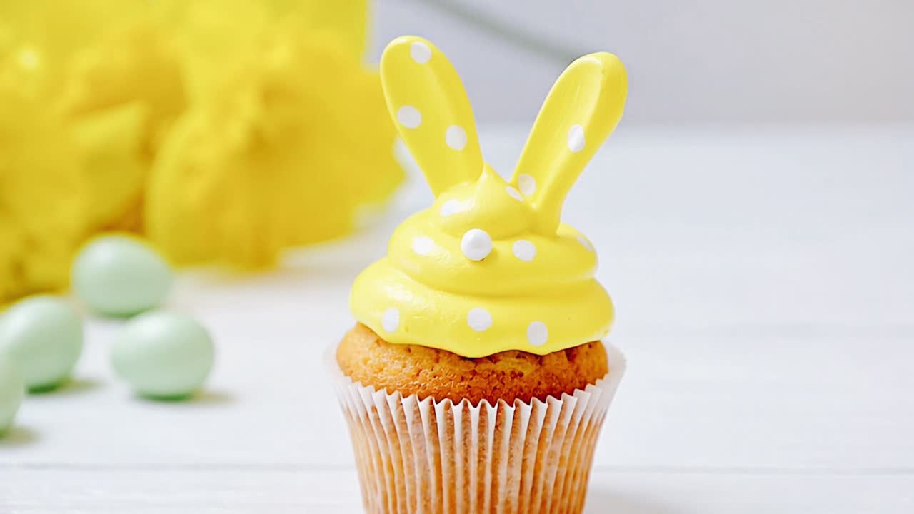 Easter Bunny Cupcakes