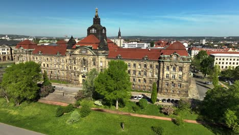 Staatskanzlei-office-of-the-minister-president-of-Saxony-in-Dresden,-aerial