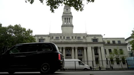 edificio y vehículos del gobierno del reino unido