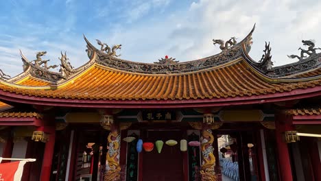 roof-of-Cofucius-Shrine-in-Nagasaki,-Japan