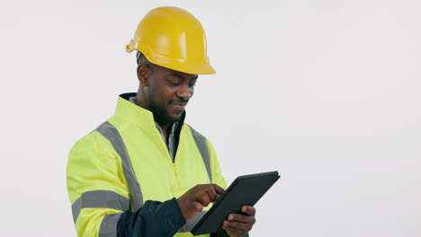trabajador de la construcción, hombre y sonrisa con tableta