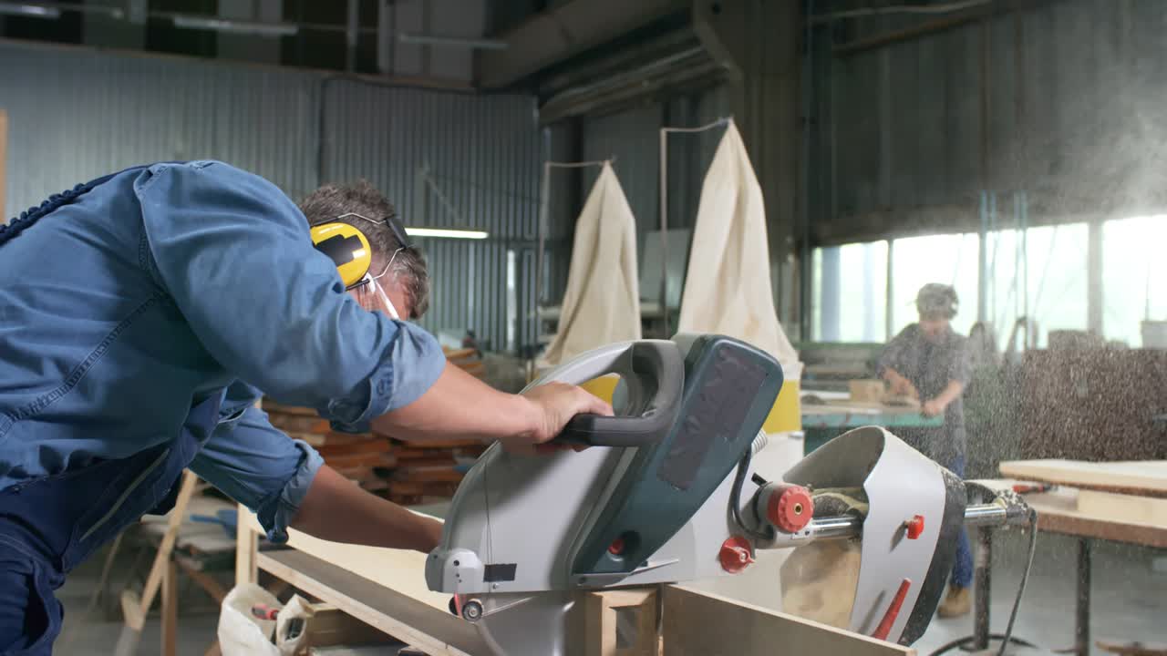 Joiner Using Circular Saw