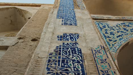 Ciudad-De-Bujara,-Uzbekistán-Abdul-Aziz-Khan-Madrassa