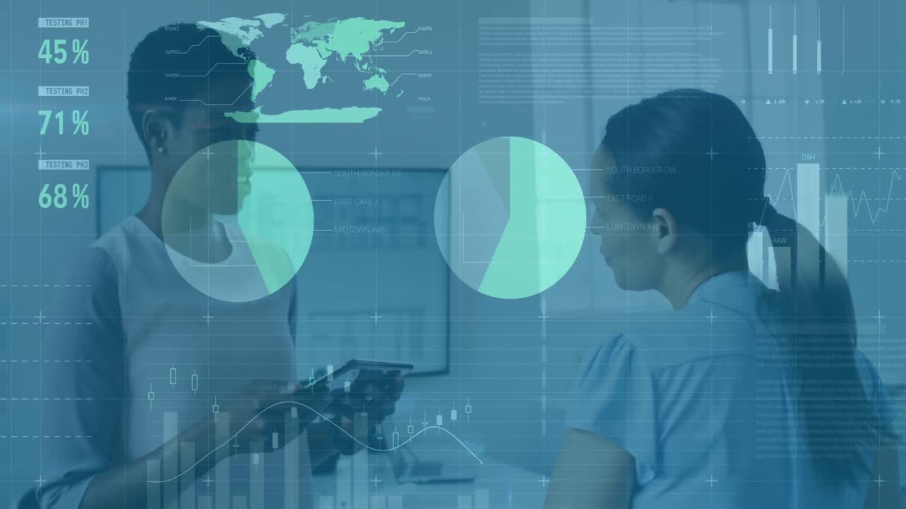 animación de la interfaz infográfica sobre diversas compañeras de trabajo sonriendo y compartiendo ideas en la oficina