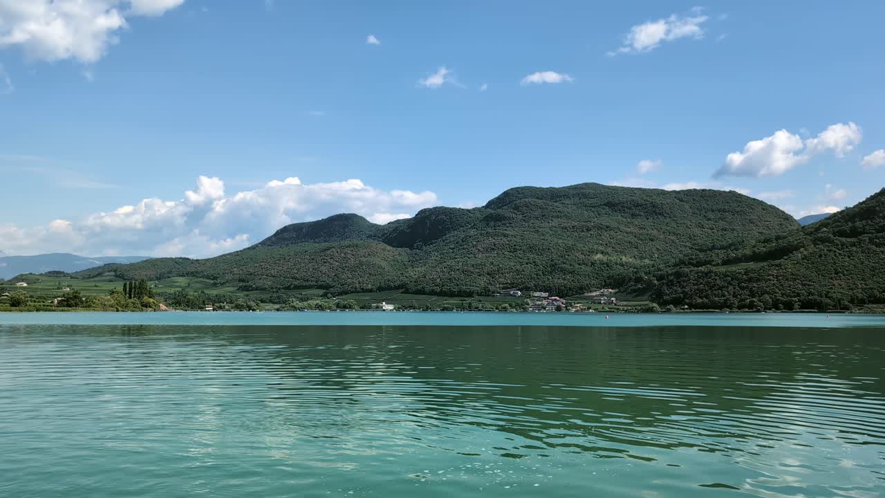 Green lake in northern Italy, Caldaro lake pan right