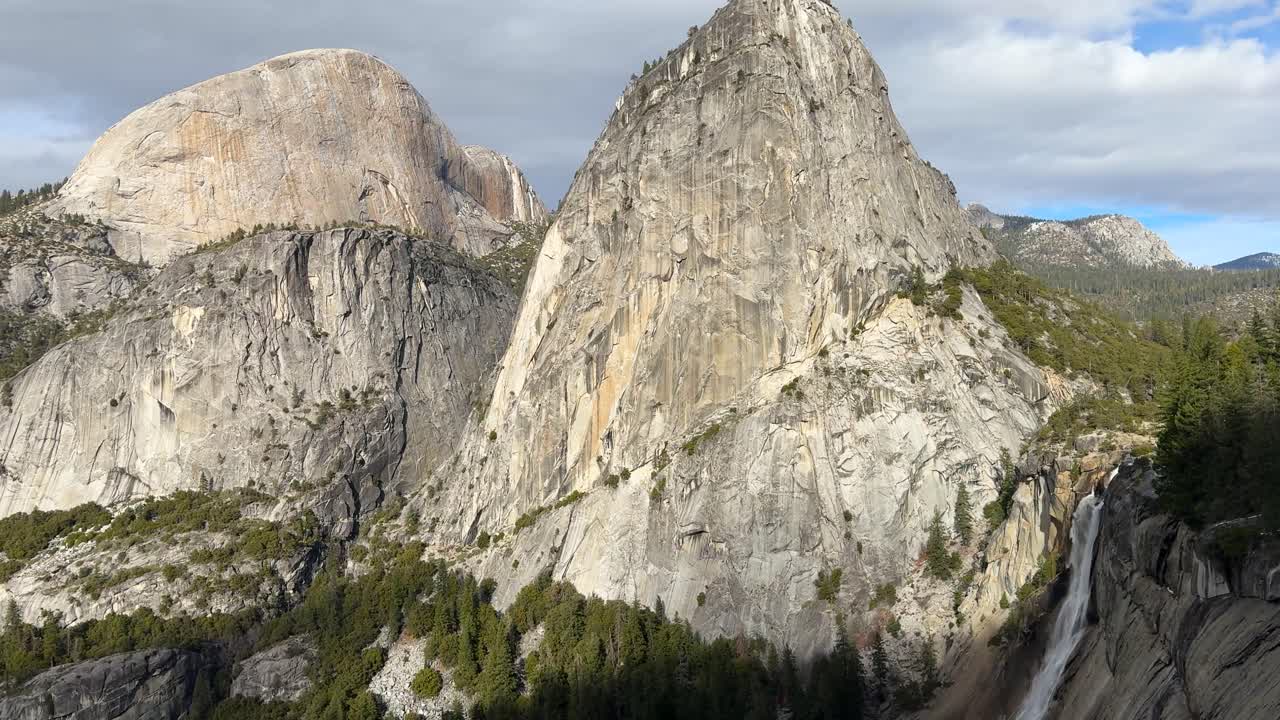 Nevada falls on the John Muir hiking trail, valley view on a sunny day PAN LEFT