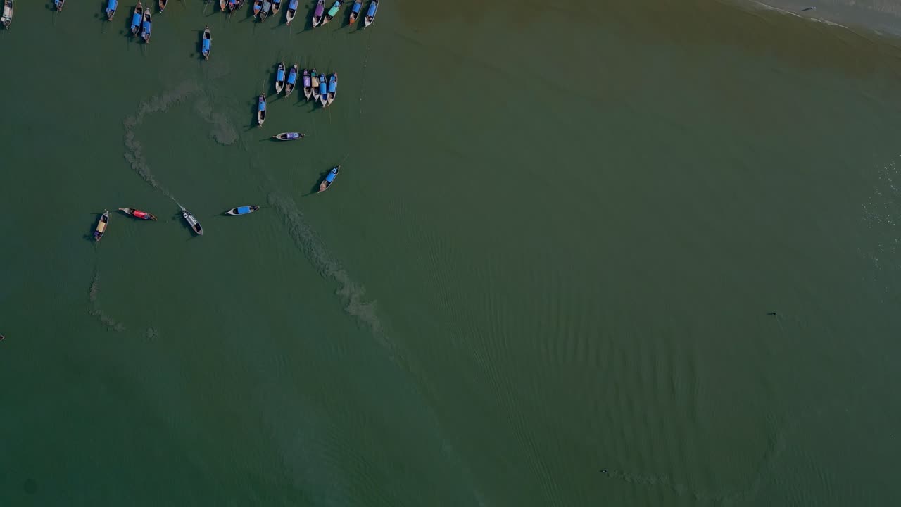 태국, 안다만 해, 크라비 섬의 전통적인 롱테일 보트