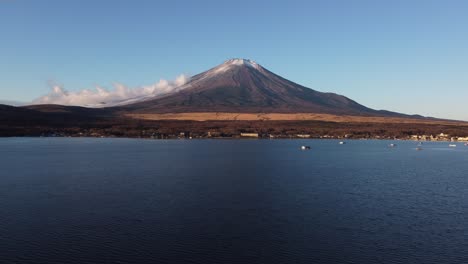 富士山的天際線空中圖