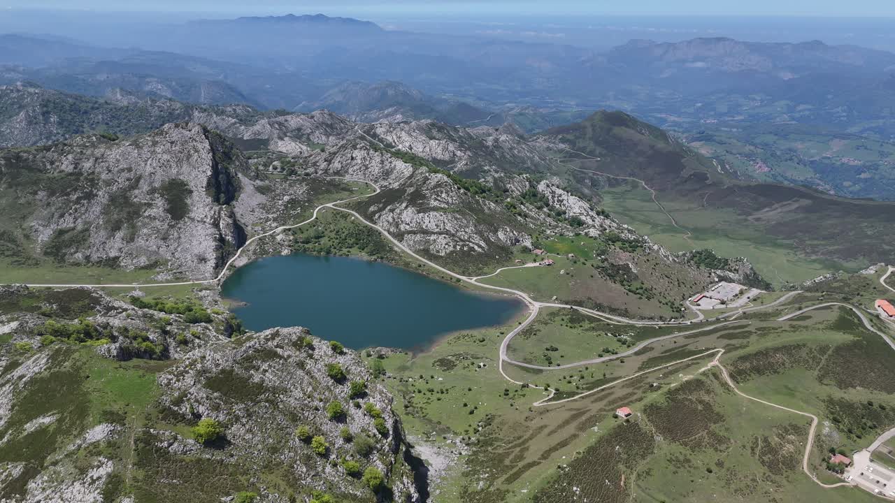 Lago di Covadonga nei Picos de Europa