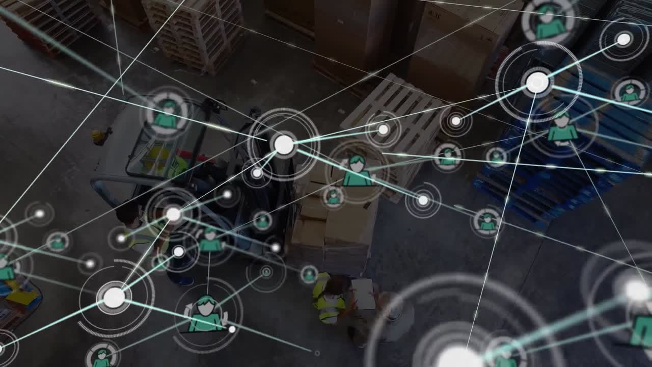 animación de puntos conectados e iconos de perfil, diversos trabajadores con carretilla elevadora, paletas en el almacén