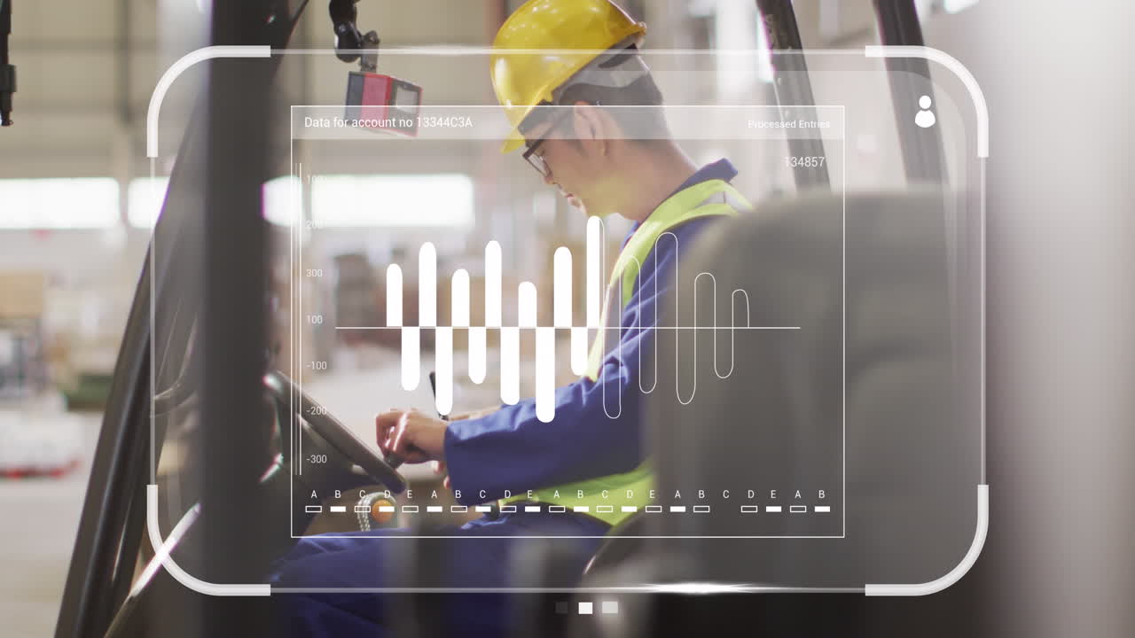 창고에서 일하는 아시아인 남성의 화면에서 데이터 처리 애니메이션