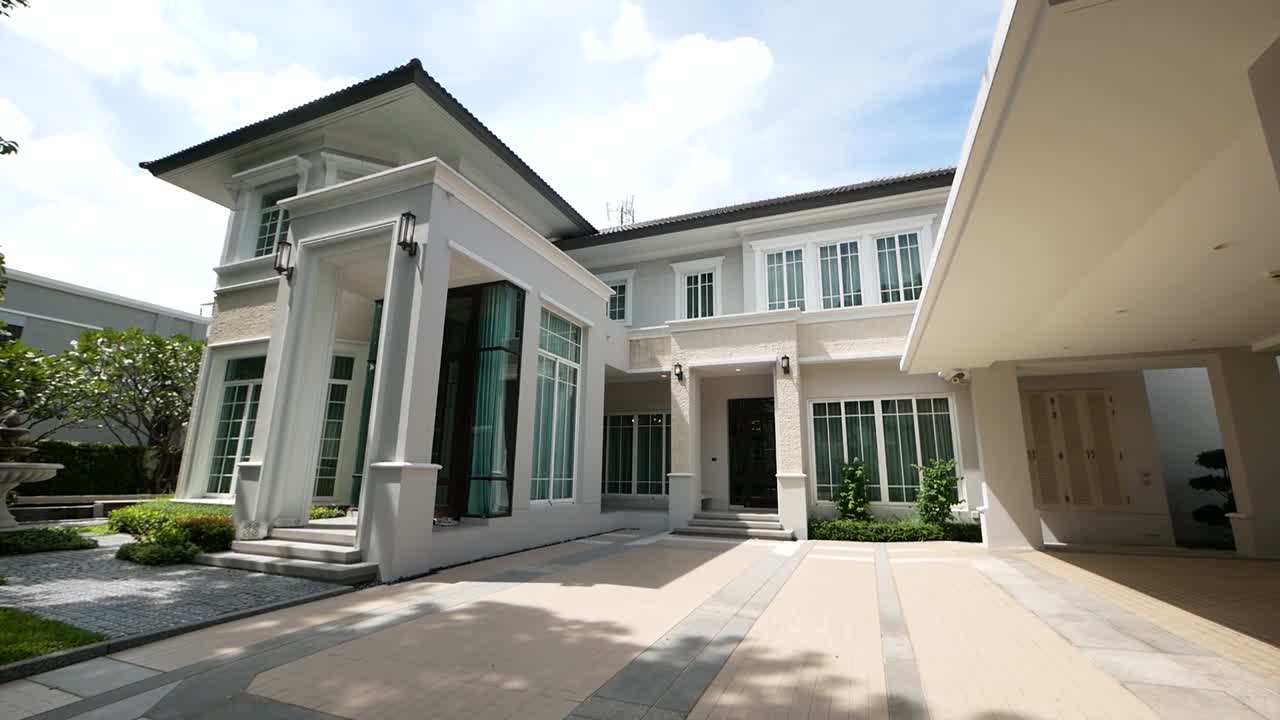 diseño exterior de mansión de lujo moderno