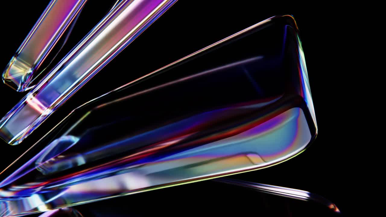 Forme di vetro iridescenti astratte che riflettono vivaci colori arcobaleno