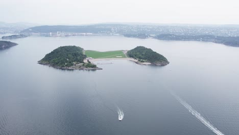 Drone footage of lang&oslash;yene in oslosjorden