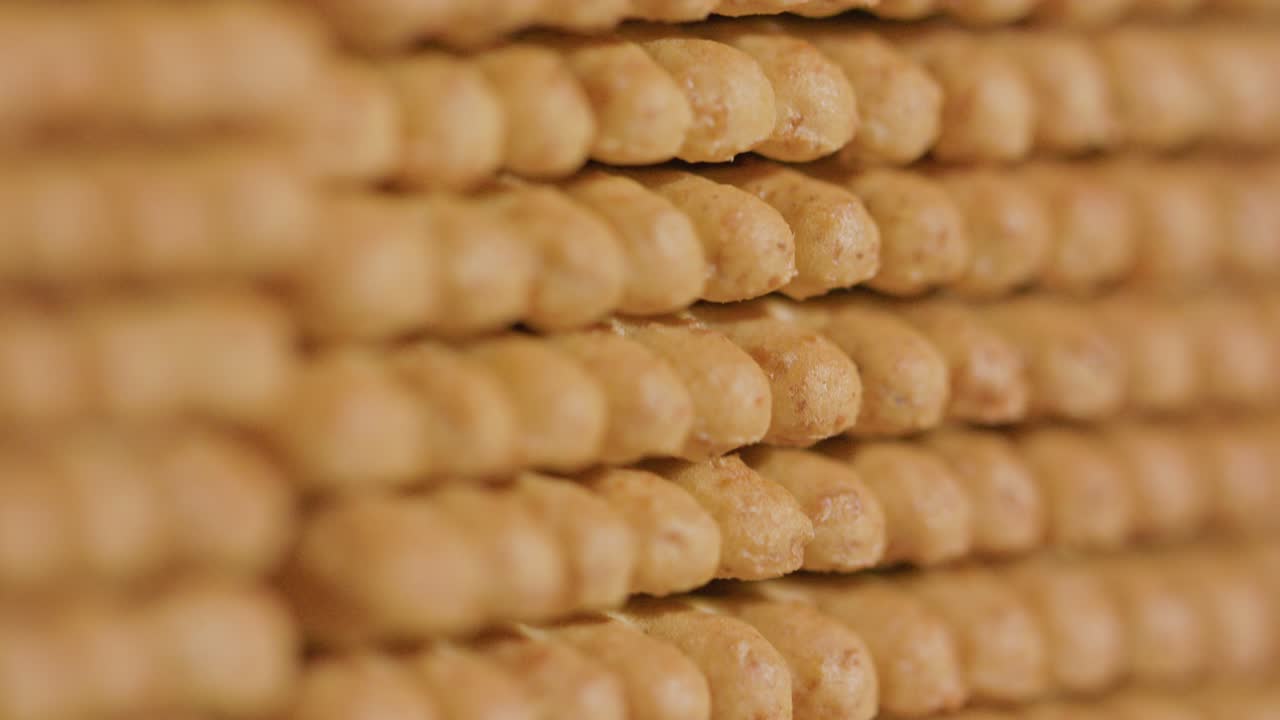 una pila de galletas