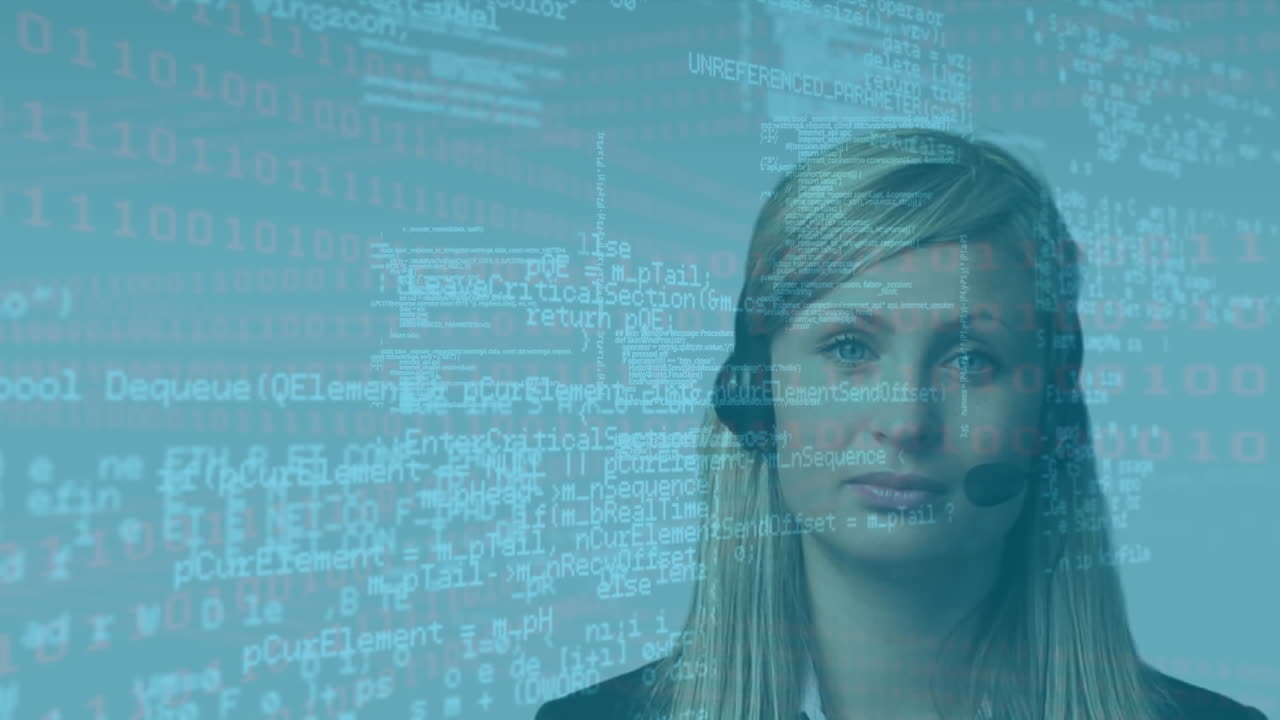 animación de procesamiento de datos sobre mujer caucásica usando auriculares de teléfono trabajando en un centro de llamadas