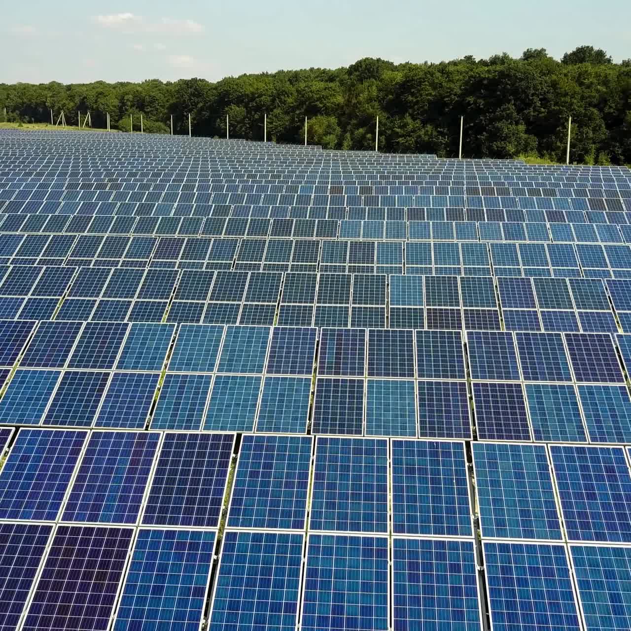 paneles solares en las centrales eléctricas