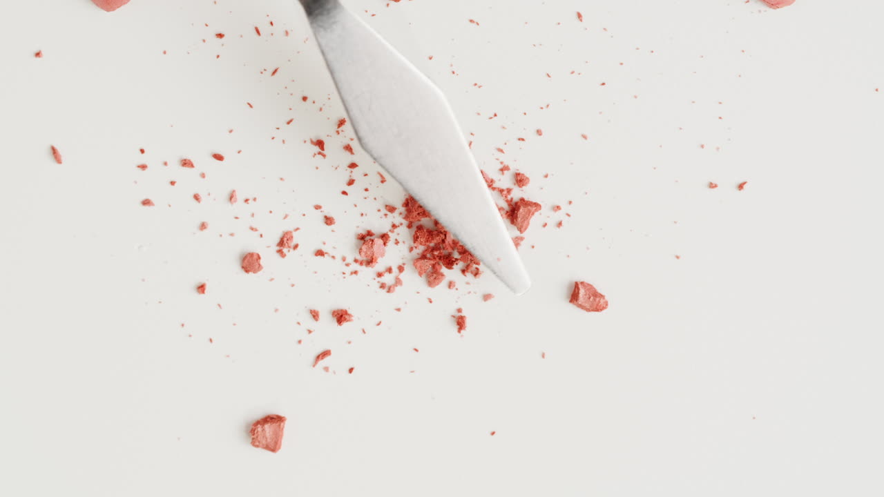 Makeup Spatula with Crushed Blush