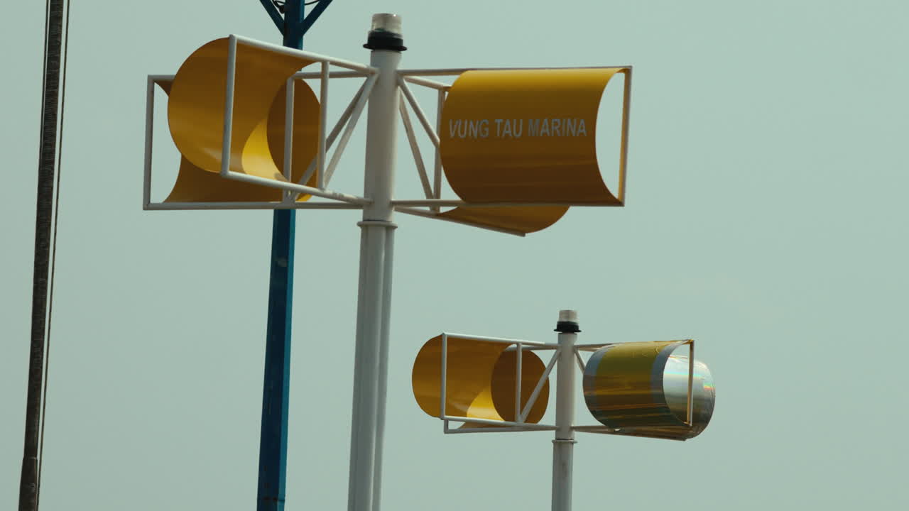 морской пропеллер вращается. статический выстрел