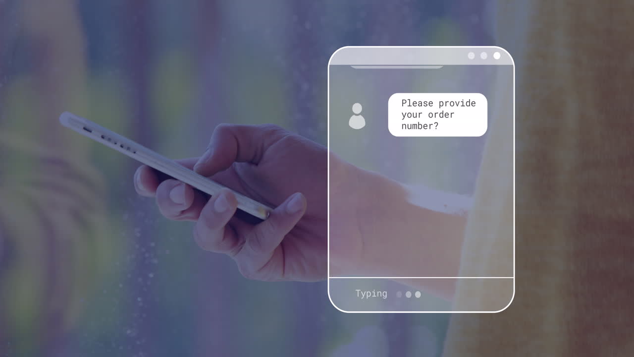 스마트폰을 사용하는 백인 남자의 손 위에 메시지를 가진 디지털 인터페이스의 애니메이션