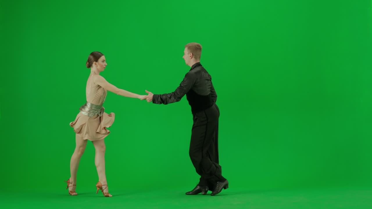 Couple Dancing on Green Screen