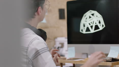 mujeres de negocios creativas ingenieras diseñan cúpula geodésica modelo 3d líder de equipo indio mujer entrenando colega en la oficina moderna de inicio diseñadores exitosos compartiendo proyecto de desarrollo