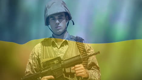 animación de la bandera de ucrania sobre un soldado caucásico con un arma