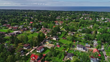 Jūrmala-Letonia-Balneario-Ciudad-Drone-Tiro