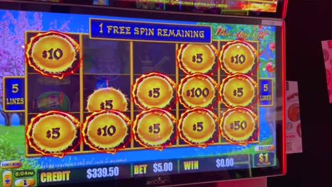 slot machine gameplay with free spins feature