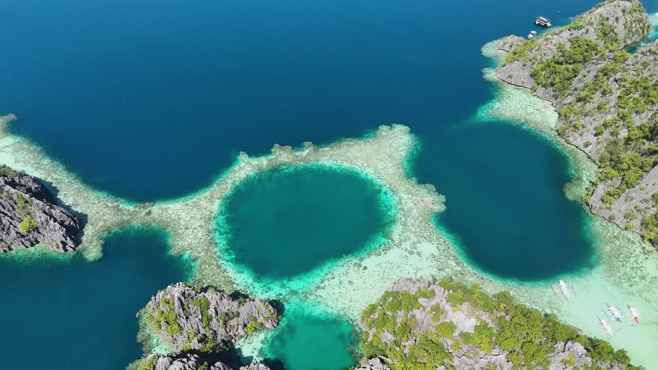 Stunning Tropical Islands and Lagoons