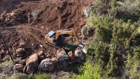 Aerial-View-Crawler-Bucket-Making-Wall